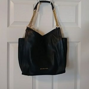Michael Kors Authentic Newbury shoulder handbag